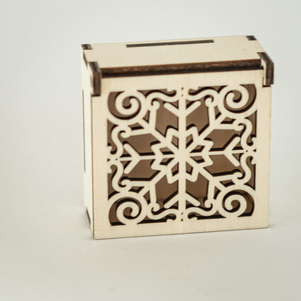 Weihnachtliche Geschenkbox aus Holz klein, Weihnachtsbaumschmuck, Deko Weihnachten, Weihnachtsgeschenk, Christbaumschmuck – Bild 5