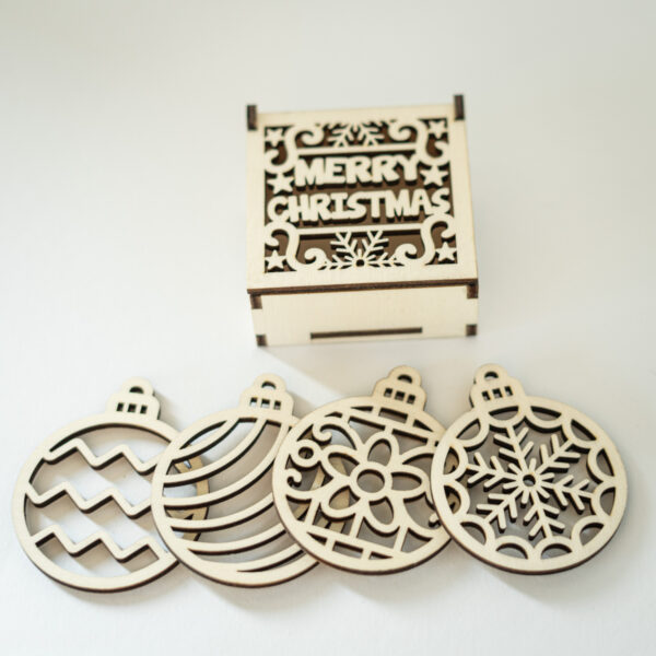 Geschenkbox mit Schriftzug Merry Christmas aus Holz klein – Bild 4