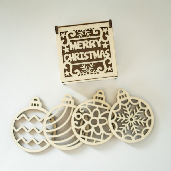 Geschenkbox mit Schriftzug Merry Christmas aus Holz klein